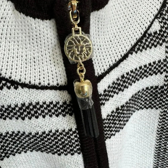 NWT Anne Klein Plaid Zip Front Poncho Sweater Black & White Womens size L - Picture 3 of 5